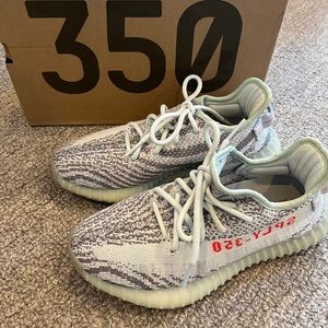 Yeezy 350 blue tint size 6.5